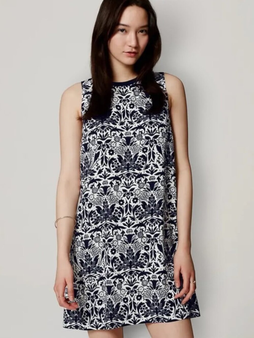 LOFT Navy Blue and White Floral Damask Sleeveless Shift Dress